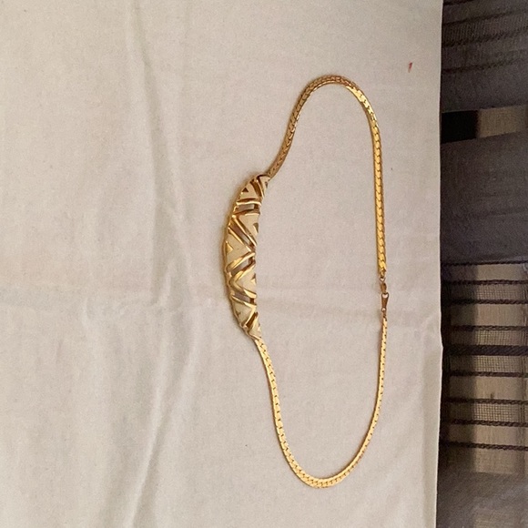 Avon Chocker style Fashion Necklace. - Picture 1 of 1